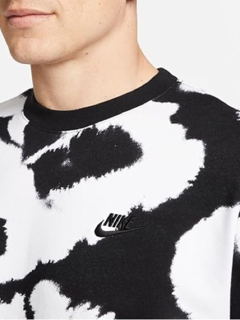 Nike Men's Black & White Abstract Pattern Crewneck